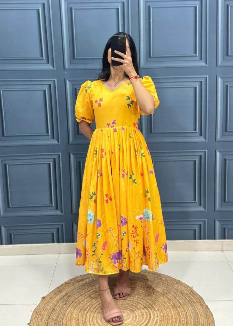 Muslin cotton gown for women