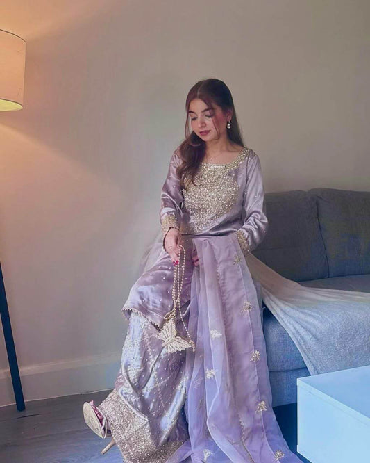 Design salwar suit for women