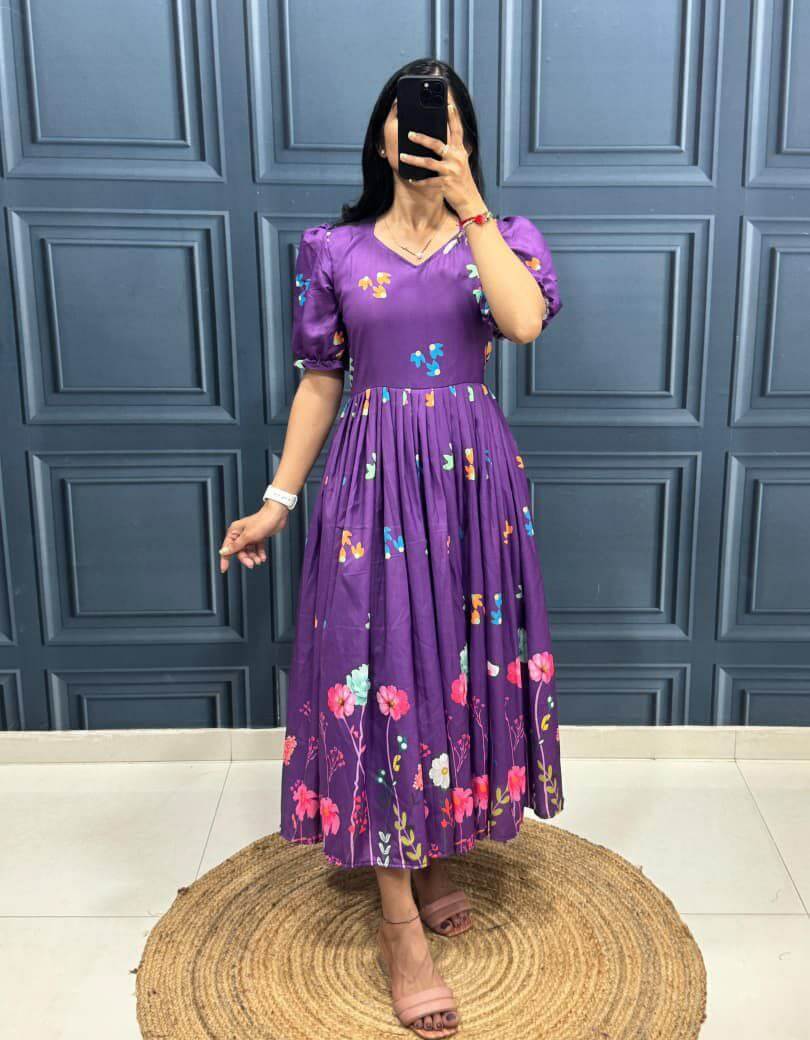 Muslin cotton gown for women