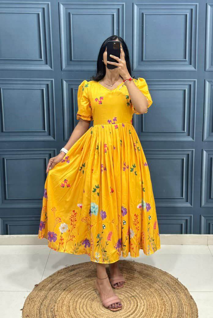 Muslin cotton gown for women