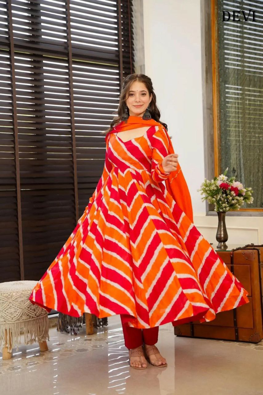 Gown Tebby Silk With Digital Printed