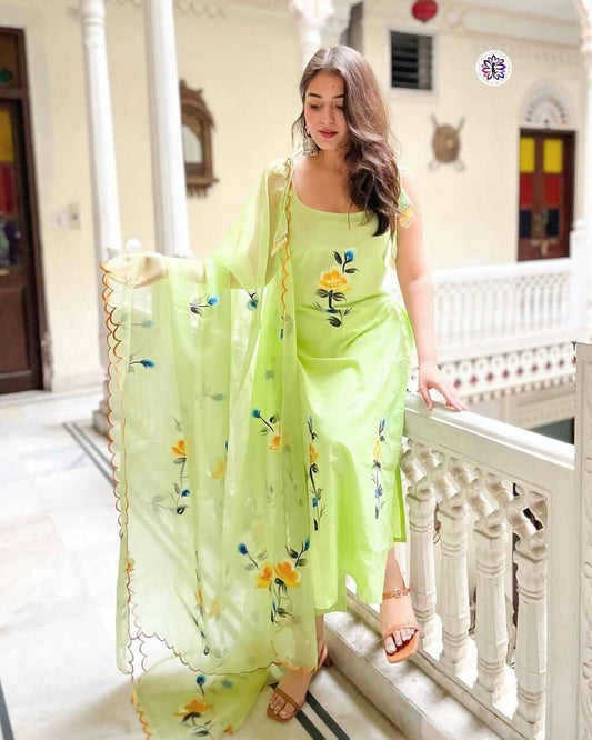 green kurti set for women kurti pant dupatta set