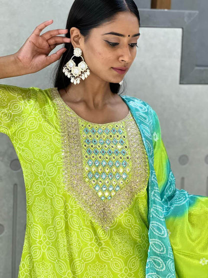 Vibrant Green with beautiful print Kurti Set for Women