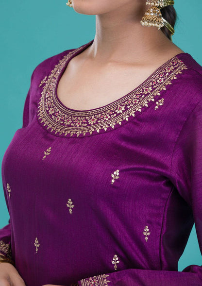 Trendy Kurti Set For Women
