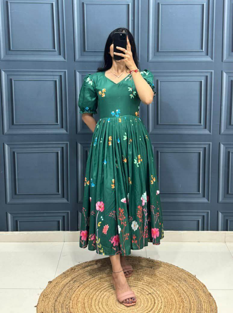 Muslin cotton gown for women