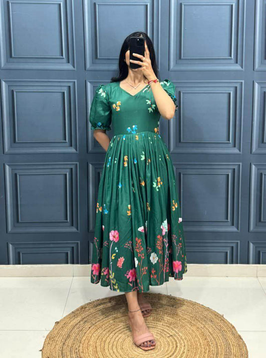 Muslin cotton gown for women