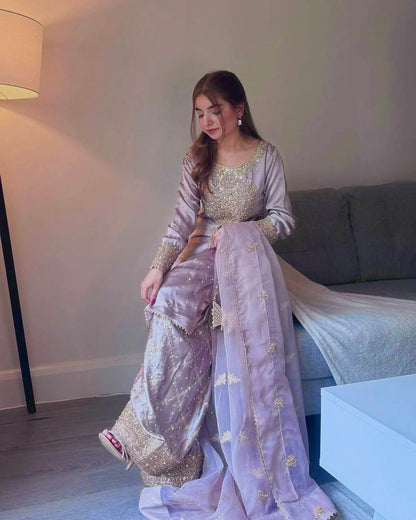 Design salwar suit for women