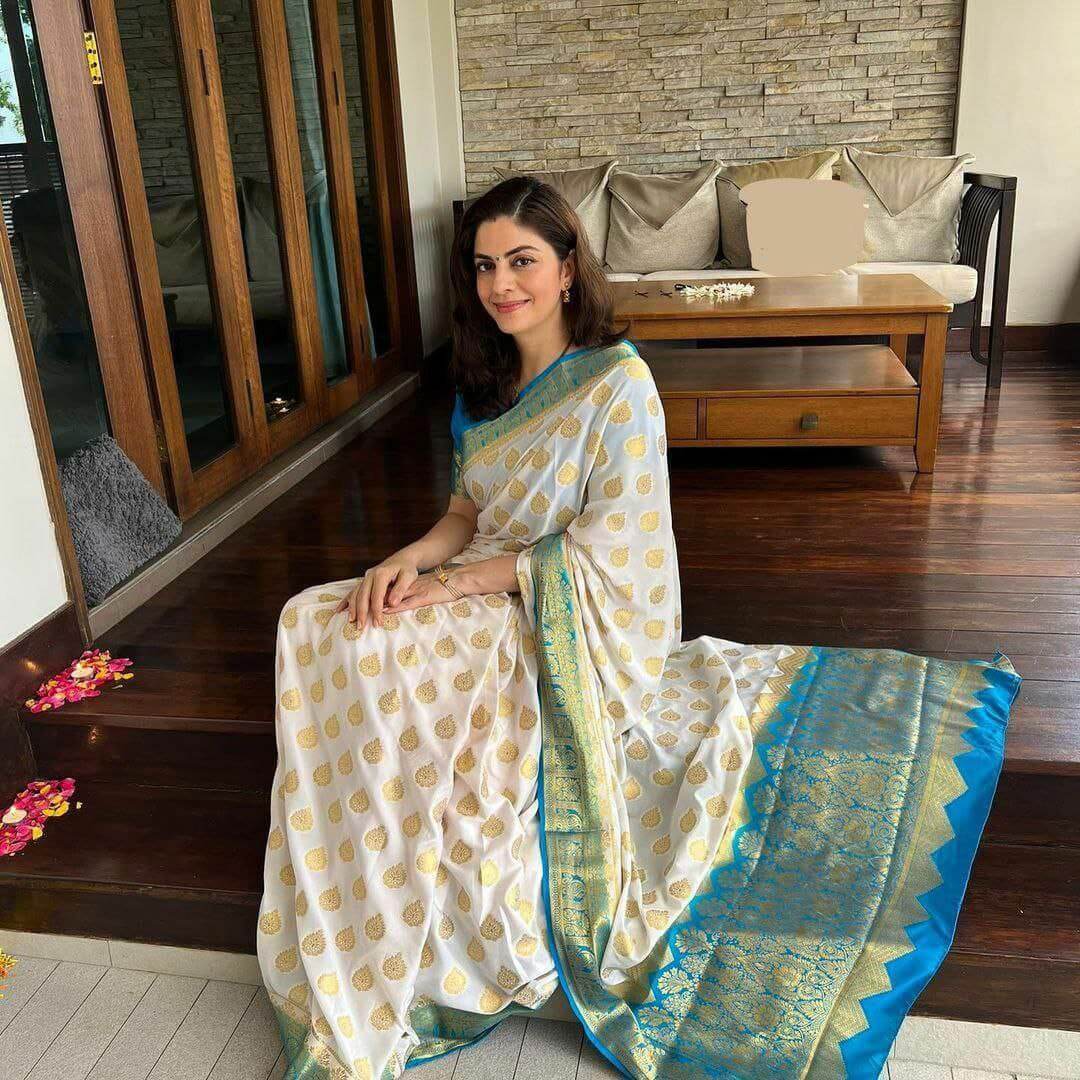 Soft Lichi Silk Saree For Women