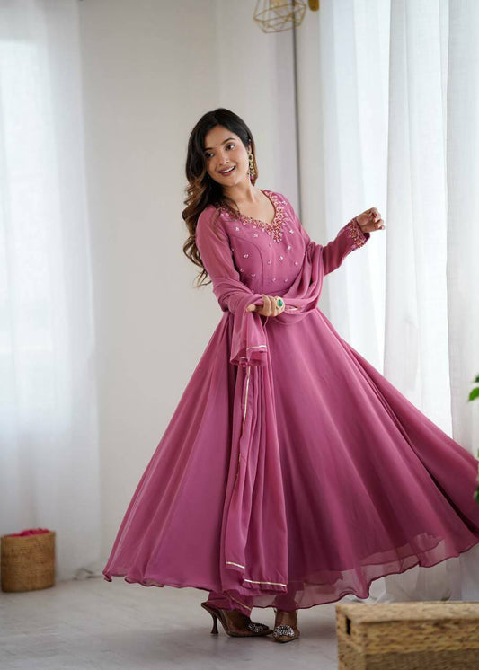 Rose gown set for women